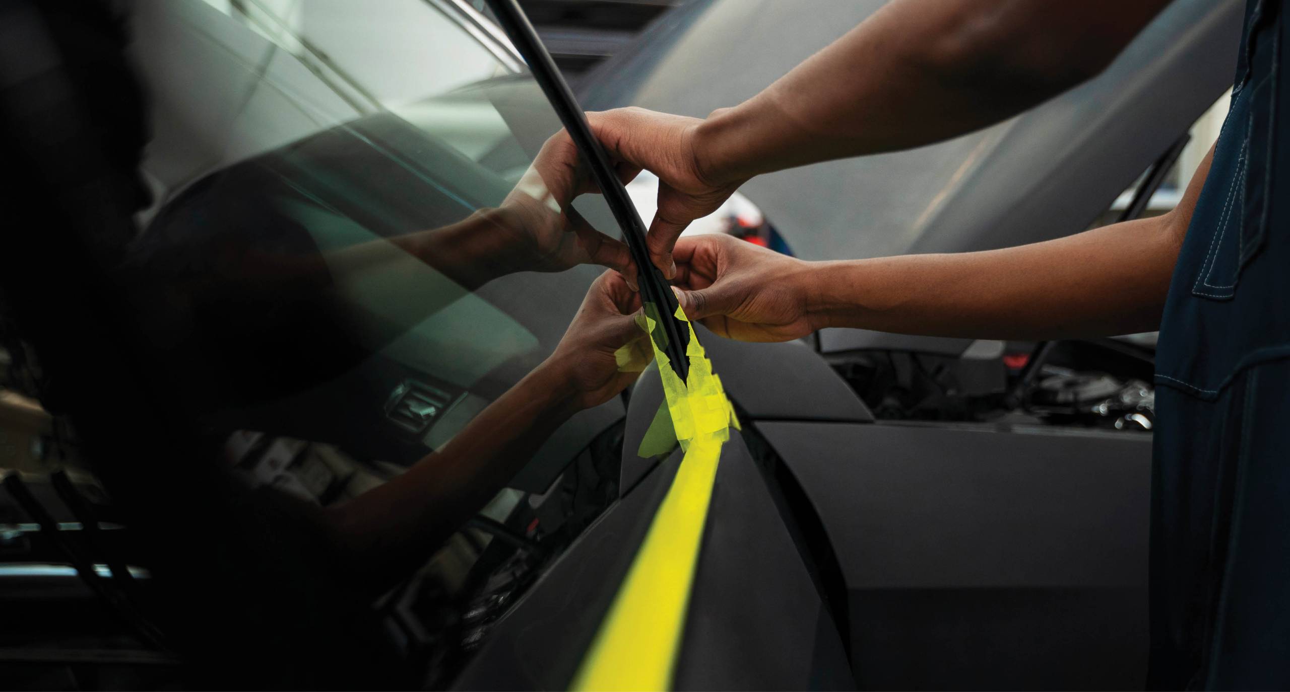 Glass & Windshield Replacement